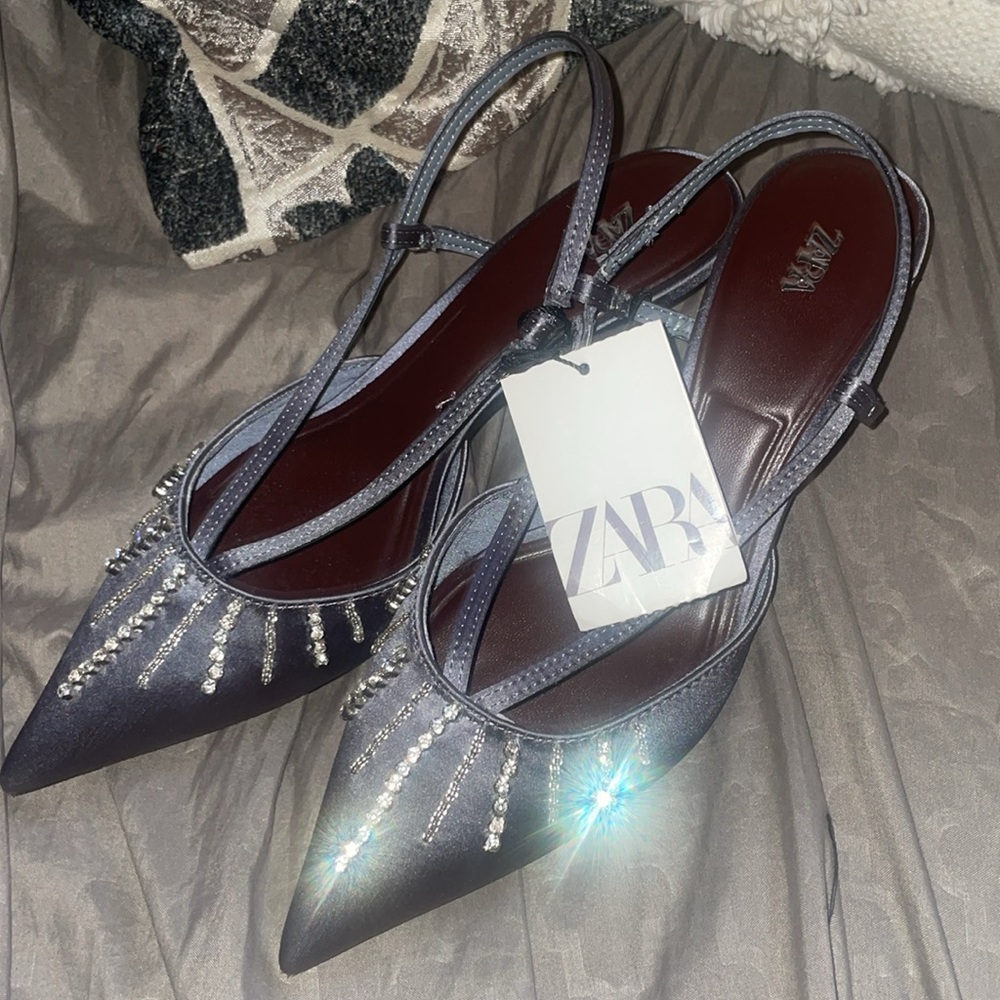 Sold ✨Host Pick✨ Zara RHINESTONE SLING BACK HEELS - Picture 7 of 15